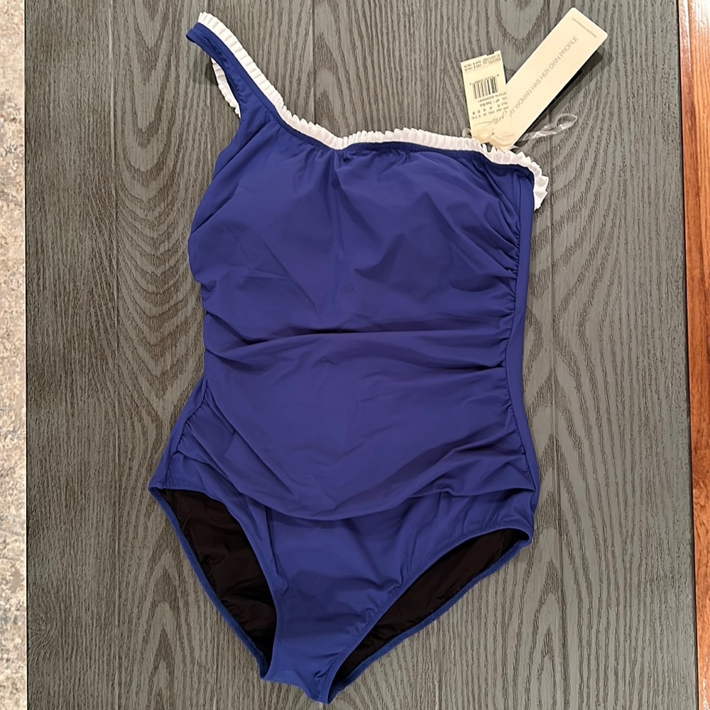Gottex One Piece Swimsuit - New 🌴🌴🌴